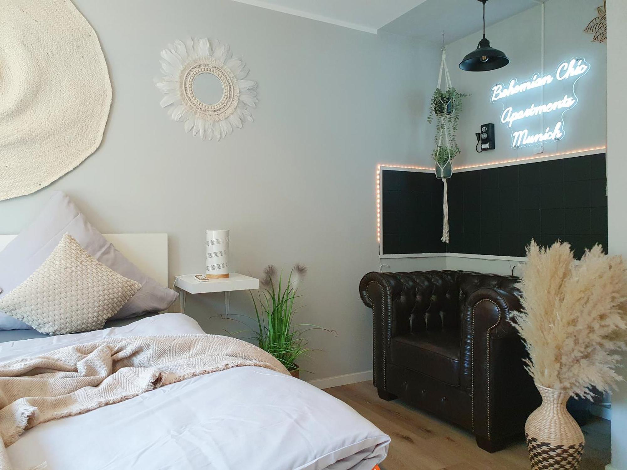 Bohemian Chic Selfie - Station *